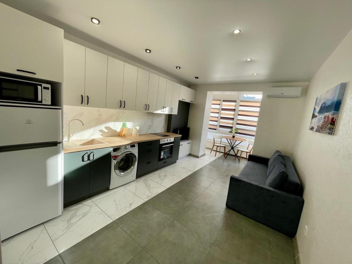 Apartment Premium In Center Ιβανό-Φρανκίβσκ Εξωτερικό φωτογραφία