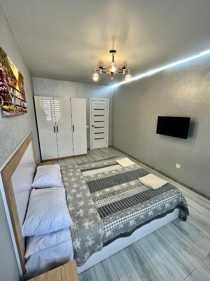 Apartment Premium In Center Ιβανό-Φρανκίβσκ Εξωτερικό φωτογραφία