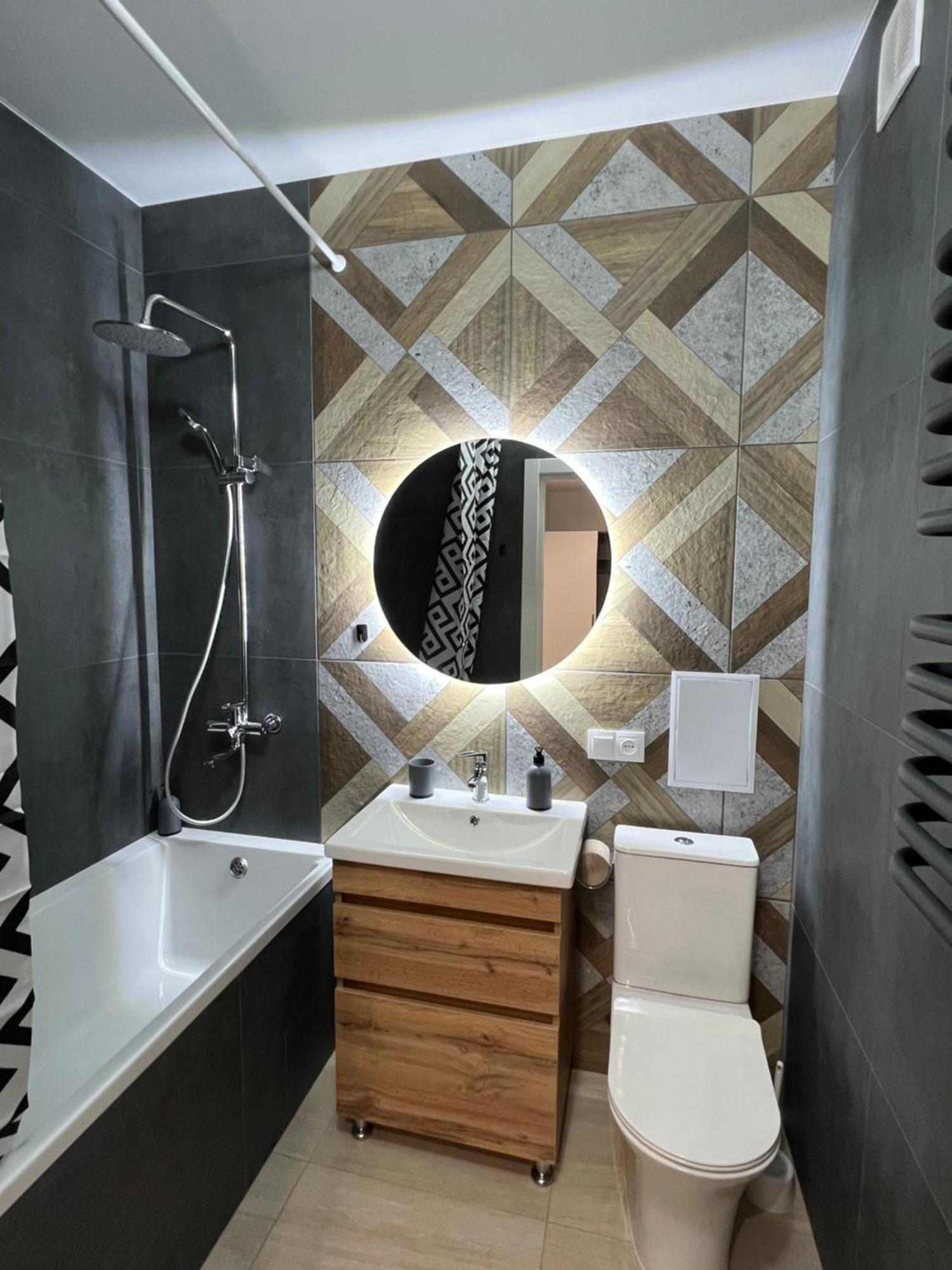 Apartment Premium In Center Ιβανό-Φρανκίβσκ Εξωτερικό φωτογραφία