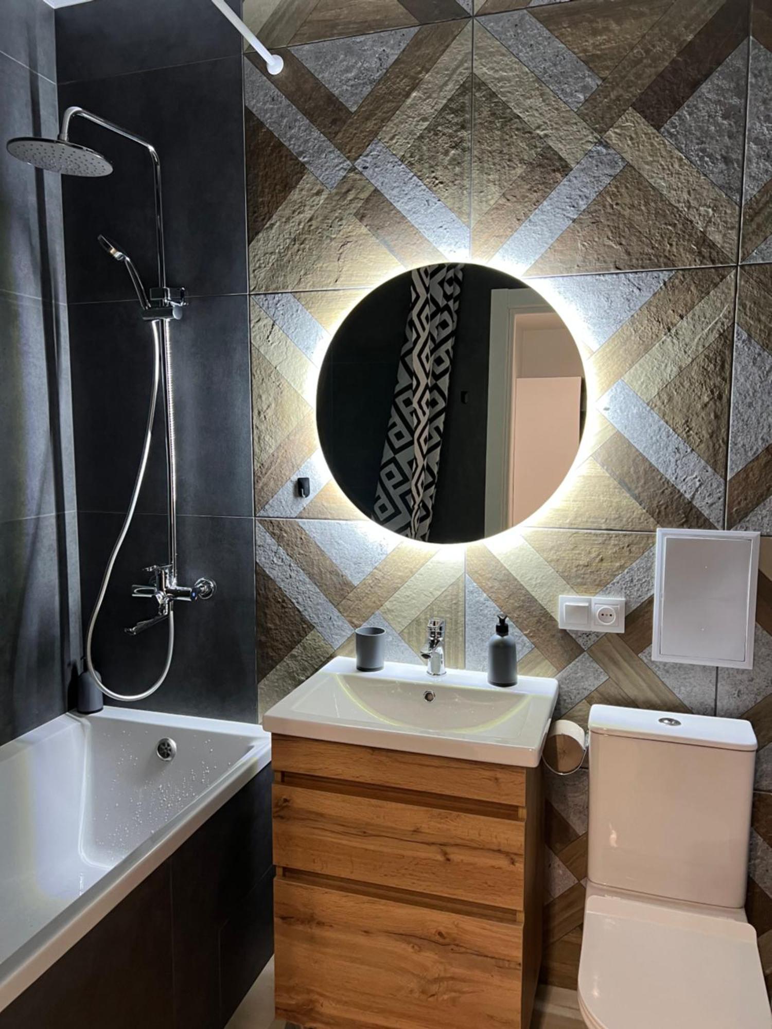 Apartment Premium In Center Ιβανό-Φρανκίβσκ Εξωτερικό φωτογραφία